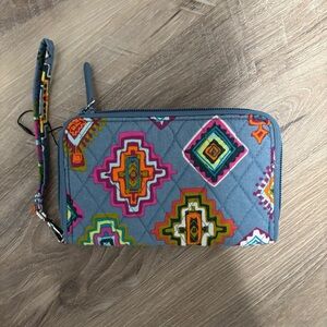 Vera Bradley Grab & Go Wristlet Quilted Painted Medallions NWOT